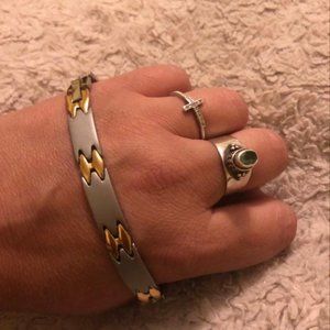Silver & Gold Elegant M SS Healing Bracelet